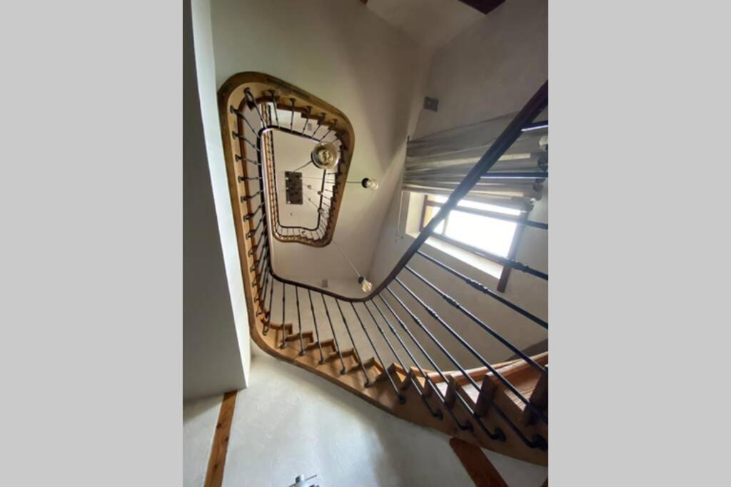 Appartement La Tranquillité au Centre. à Toulon-sur-Arroux Extérieur photo